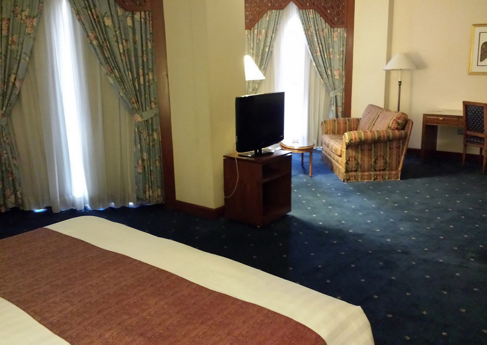 Safir International Hotel Kuwait Кувейт Экстерьер фото