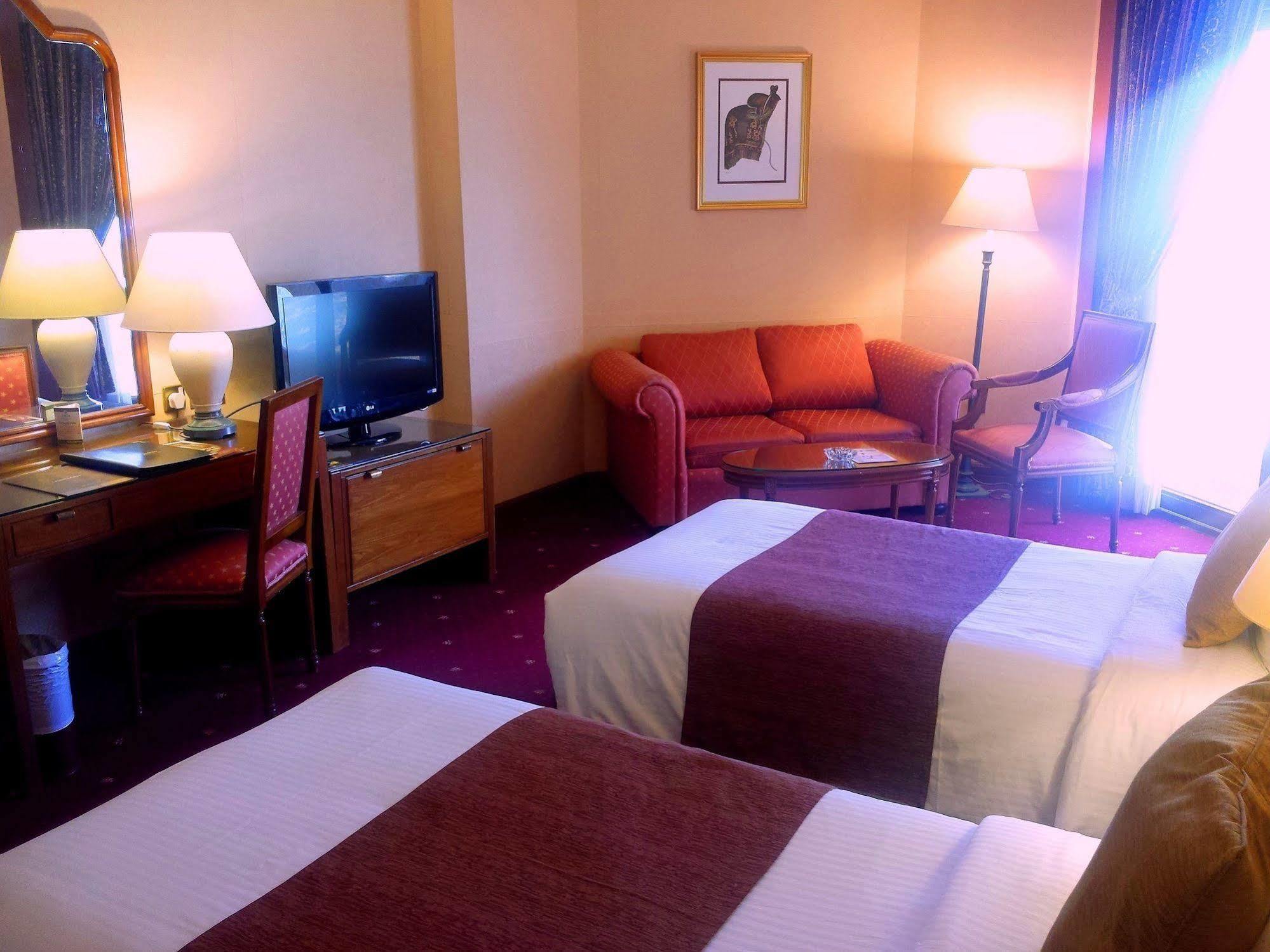 Safir International Hotel Kuwait Кувейт Экстерьер фото